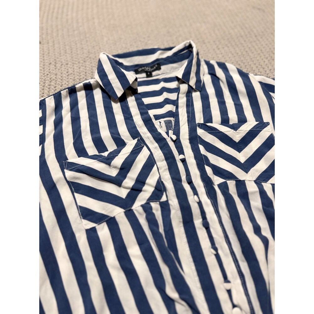 Velvet Heart Striped Front Tie Button Down Top Womens Large Short Sleeve Rayon